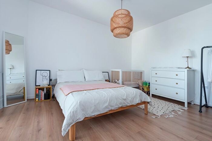 1 Bedroom Flat For Sale In Navigation Road, London, E3