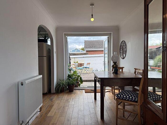 2 Bedroom Detached Bungalow For Sale In Northport Drive, Northport, Wareham, BH20 - Photo 4