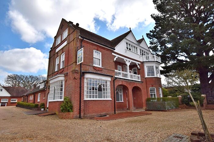 1 Bedroom Flat To Rent In Station Road, Sway, Lymington, Hampshire., SO41