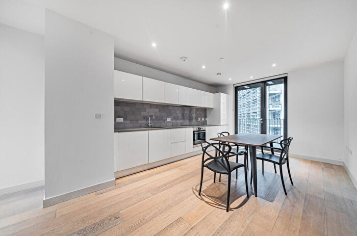 2 Bedroom Apartment To Rent In Royal Crest Avenue, London, E16