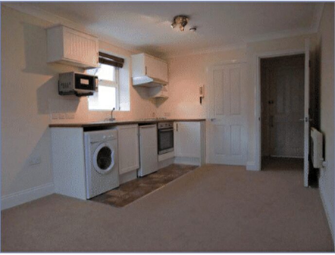 Studio To Rent In Queens Road, Worthing, BN11