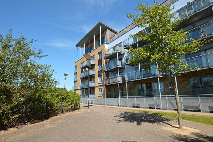 1 Bedroom Apartment To Rent In Quayside Drive, Colchester, CO2