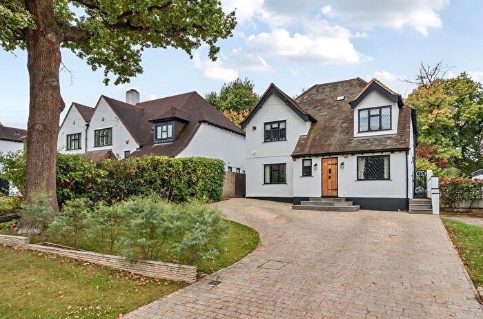 4 Bedroom Detached House For Sale In Dale Wood Road, Orpington, BR6
