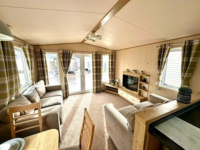 3 Bedroom Park Home For Sale In Dovercourt Haven Caravan Park, Low Road, Harwich, CO12