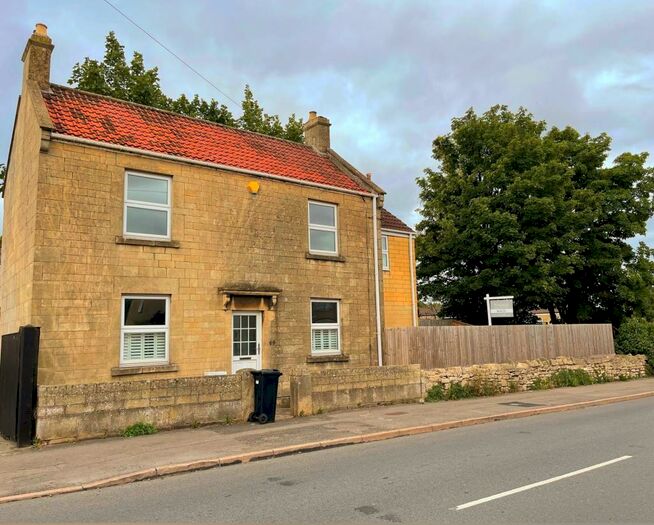 3 Bedroom Detached House To Rent In Frome Road, BA2