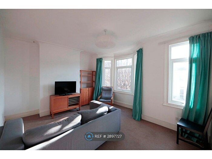 2 Bedroom Flat To Rent In Claude Road, London, E10