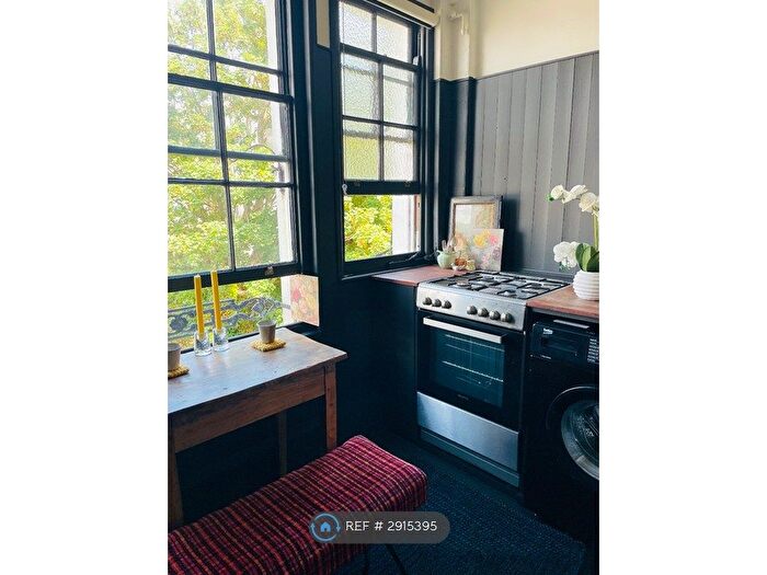 2 Bedroom Flat To Rent In Wellington Square, Hastings, TN34