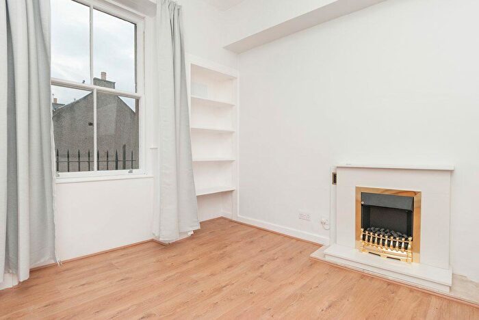 1 Bedroom Flat To Rent In L – Causewayside, Edinburgh, EH9