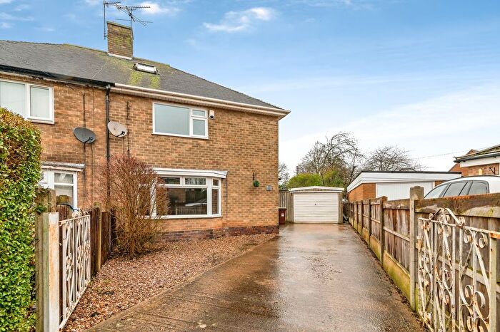 3 Bedroom Semi Detached House For Sale In Avebury Close, Clifton, Nottingham, NG11