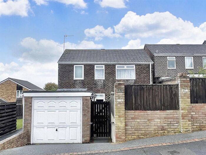 3 Bedroom Detached House For Sale In Faversham, Weymouth, DT4