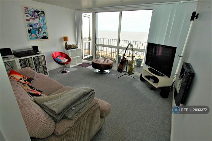 2 Bedroom Penthouse To Rent In Wolsey Gardens, Felixstowe, IP11