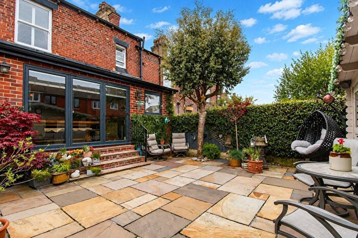 3 Bedroom Terraced House For Sale In Cross Ryecroft Street, Ossett, WF5
