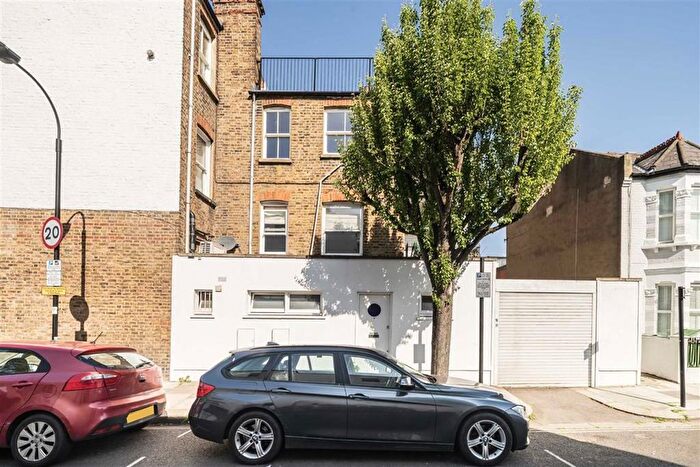 1 Bedroom Bungalow To Rent In Edgarley Terrace, London, SW6