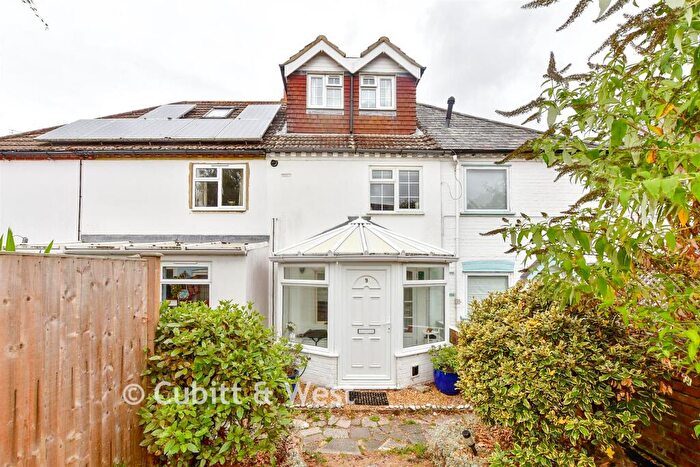 2 Bedroom Terraced House For Sale In Lumley Road, Emsworth, Hampshire, PO10