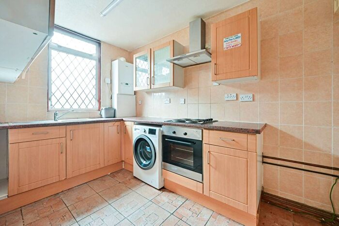 3 Bedroom Terraced House To Rent In Birch Close, Peckham, London, SE15