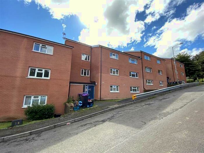 2 Bedroom Flat To Rent In Tan Y Coed, Pontnewynydd, Pontypool, NP4