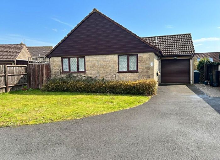 2 Bedroom Detached Bungalow For Sale In Davenant Close, Gillingham, SP8