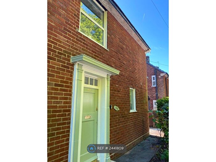 4 Bedroom Semi-Detached House To Rent In Allerton Road, Allerton, Liverpool, L18