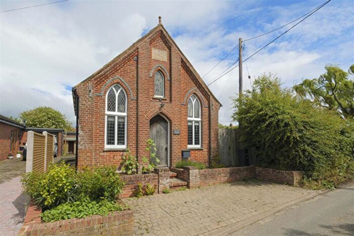 1 Bedroom Detached House For Sale In The Old Chapel, Denne Manor Lane, Shottenden, CT4