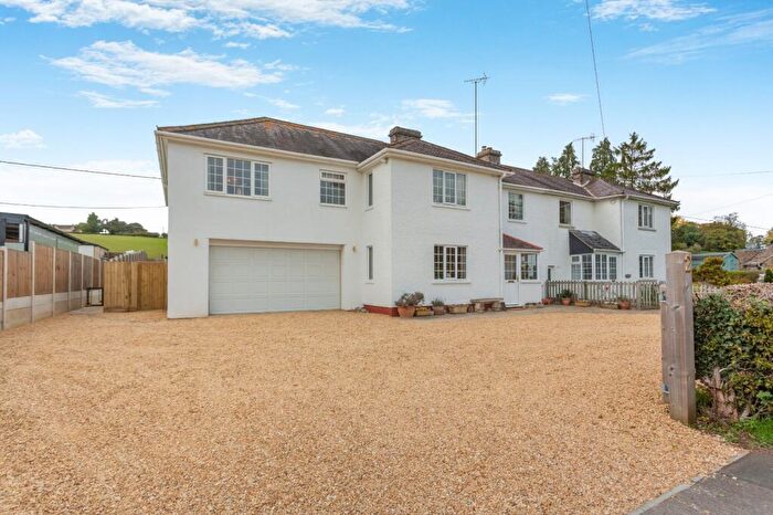5 Bedroom Semi-Detached House For Sale In North Cerney, Cirencester, Gloucestershire, GL7