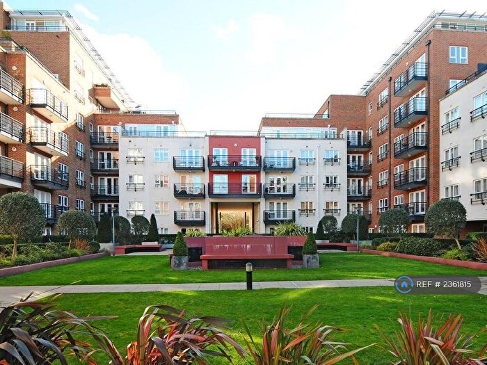 2 Bedroom Penthouse To Rent In Royal Quarter, Kingston Upon Thames, KT2