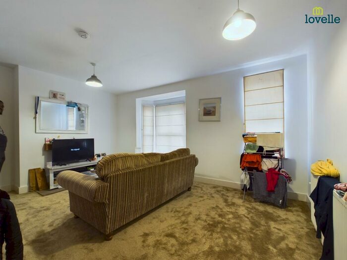 2 Bedroom Flat To Rent In Burton Road, Lincoln, LN1