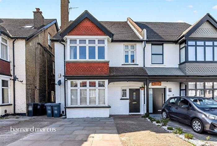 2 Bedroom Flat For Sale In Mayfield Road, South Croydon, CR2