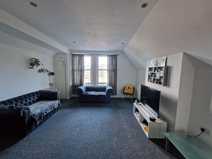 2 Bedroom Flat To Rent In Southeastern Road, Ramsgate, CT11