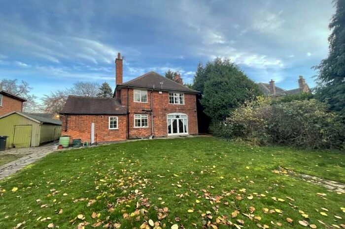 4 Bedroom Detached House To Rent In Lutterworth Road, Aylestone, Leicester, LE2