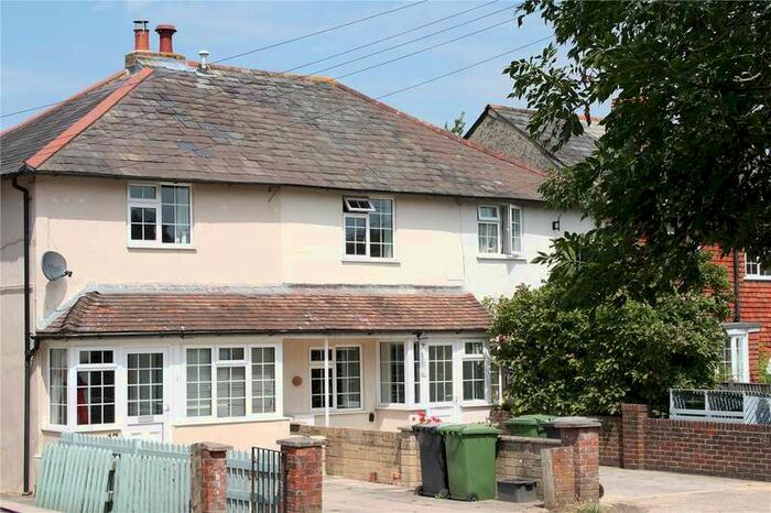 2 Bedroom Terraced House To Rent In Borough Hill, Petersfield, Hampshire, GU32