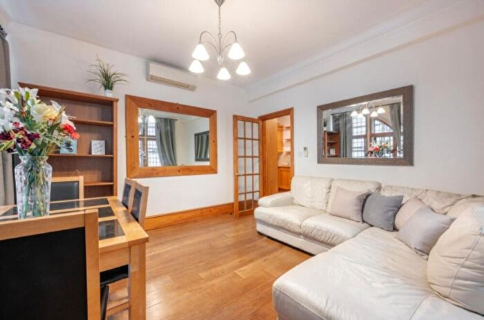 2 Bedroom Flat To Rent In Cockspur Street, SW1Y