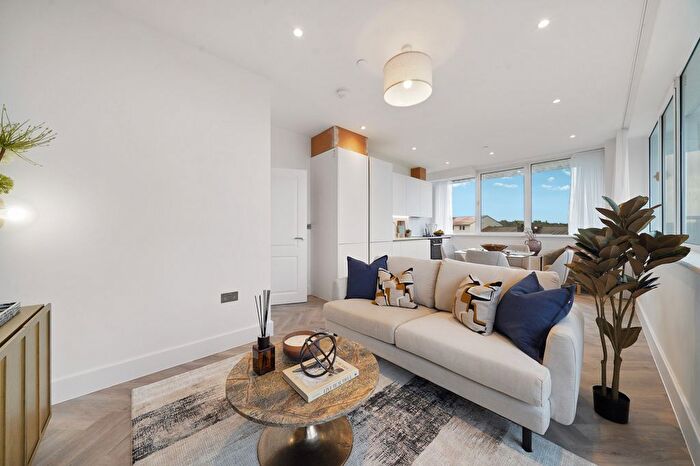 1 Bedroom Studio To Rent In Homestead Road, Rickmansworth, Hertfordshire, WD3