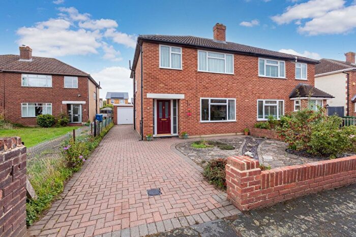 4 Bedroom Semi-Detached House For Sale In St Andrews Close, Old Windsor, SL4