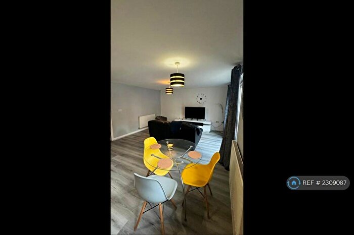 2 Bedroom Flat To Rent In Harrowby Street, Cardiff, CF10