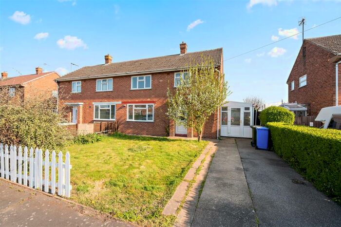 3 Bedroom Semi-Detached House For Sale In Lenton Way, Frampton, Boston, PE20