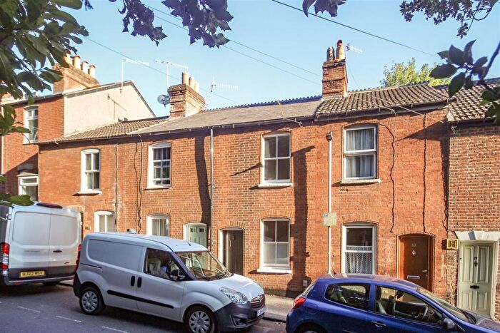 2 Bedroom Terraced House To Rent In Milford Hill, Salisbury, SP1