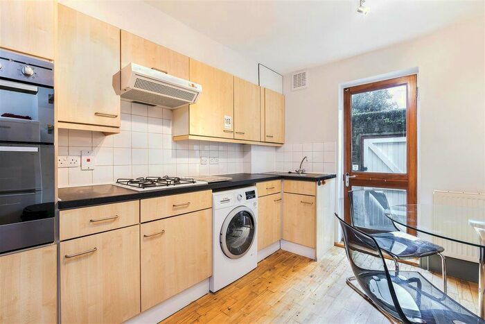 2 Bedroom Flat To Rent In Churchfield Road, London, W3