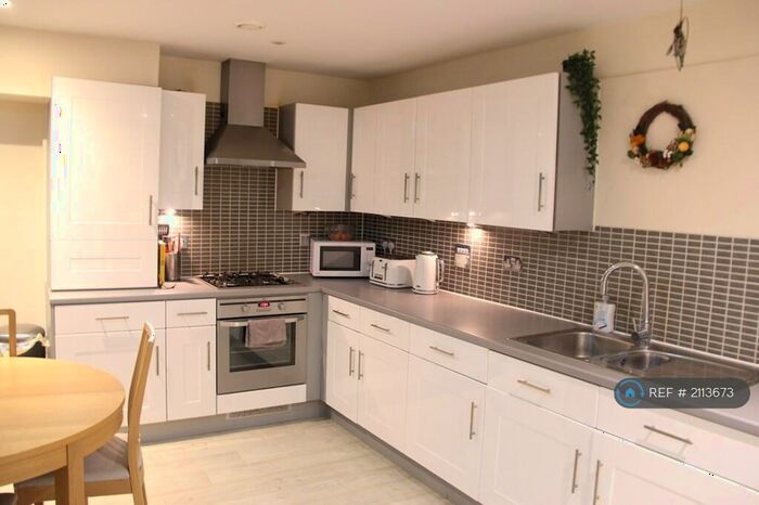 2 Bedroom Flat To Rent In Dalgin Place, Campbell Park, Milton Keynes, MK9