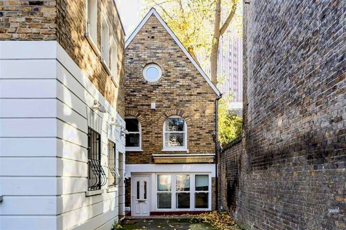 3 Bedroom Property To Rent In Callard Close, London, W2