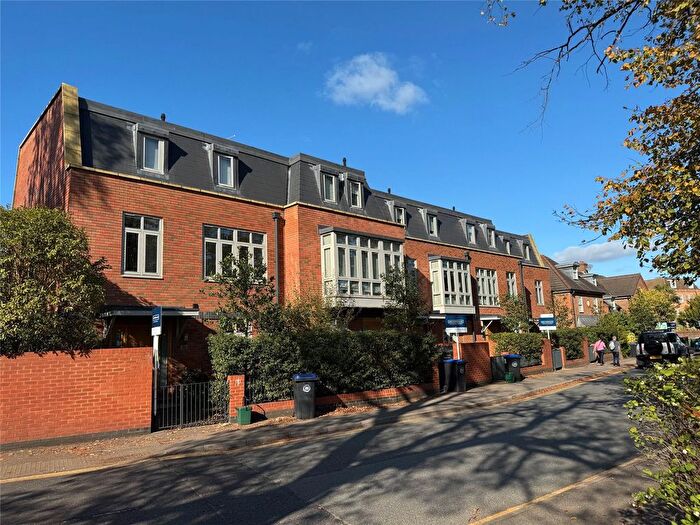 4 Bedroom End Of Terrace House To Rent In Thames Street, Weybridge, Surrey, KT13