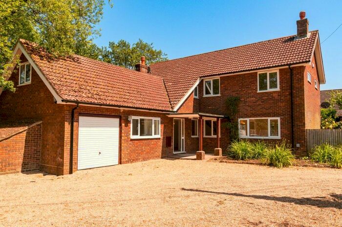 5 Bedroom Detached House For Sale In West Brabourne, Ashford, TN25