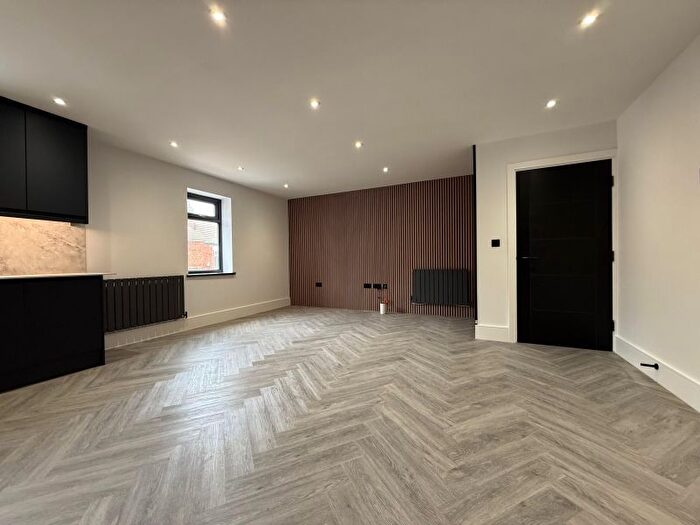 1 Bedroom Flat To Rent In Rockcliffe Road, Rotherham, S62