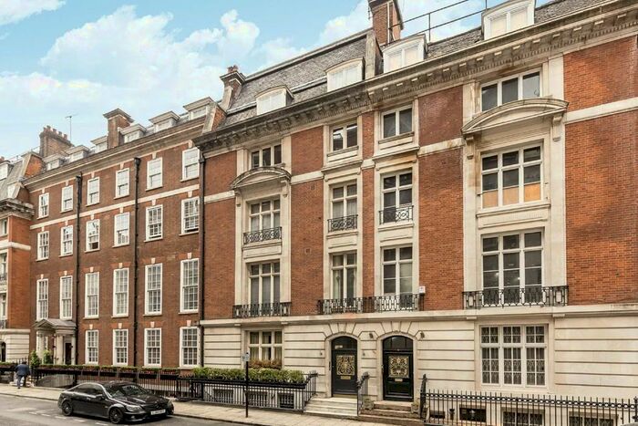 3 Bedroom Flat To Rent In Dunraven Street, London, W1K