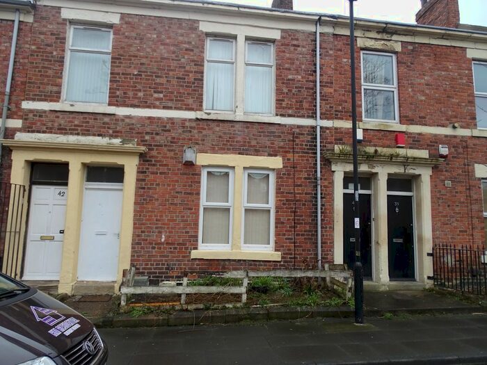 2 Bedroom Flat To Rent In Gainsborough Grove, Arthurs Hill NE4