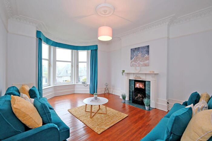 3 Bedroom Flat For Sale In Cromwell Road, The West End, Aberdeen, AB15