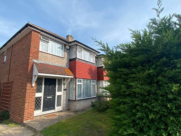 3 Bedroom Semi-Detached House To Rent In Britannia Drive, Gravesend, Kent, DA12