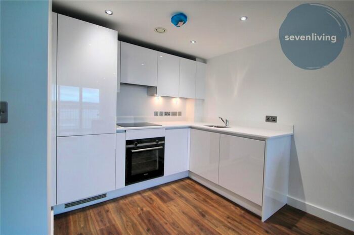 1 Bedroom Apartment To Rent In The Grand Exchange, Market Street, Bracknell, Berkshire, RG12