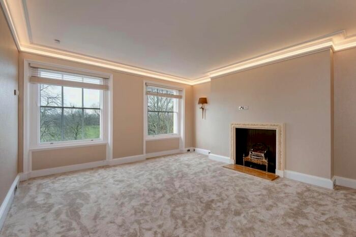 2 Bedroom Flat To Rent In Cumberland Terrace, Regents Park, NW1