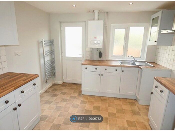 2 Bedroom Terraced House To Rent In King St, Neath, SA11