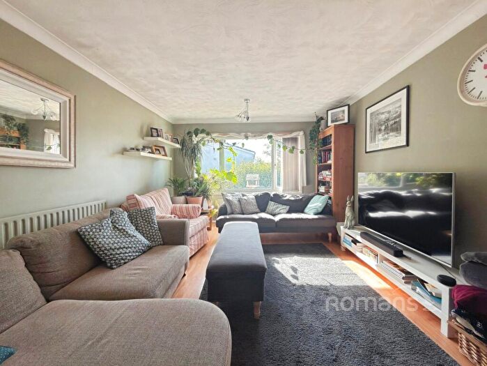 3 Bedroom Terraced House For Sale In Kenilworth Road, Basingstoke, Hampshire, RG23